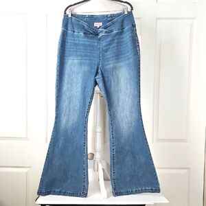 Juicy Couture NWT Flare Jeans